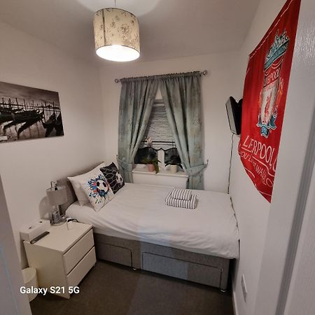 Liverpool Anfield Oda fotoğraf